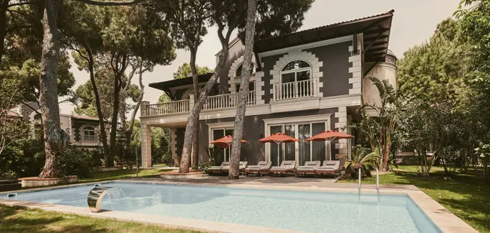 Albatross Deluxe Villa